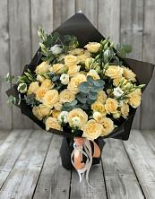 Букет цветов из:  Розы и Лизиантусы в Осе