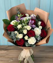 Букет цветов из:  Розы и Альстромерии в Осе
