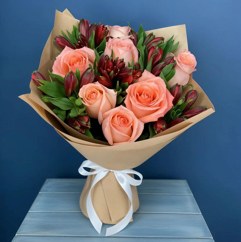 Букет цветов из: Розы и Альстромерии в Осе