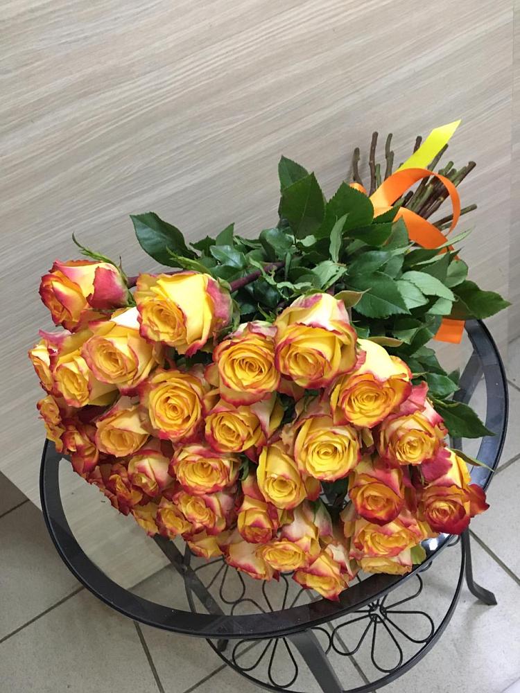 Букет Желтые розы в Осе