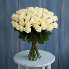 Букет 51 Белая роза Эдлесс Лав в Осе