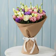 Букет цветов из:  Лизиантусы в Осе