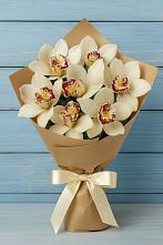 Букет цветов из:  Орхидеи и Розы в Осе