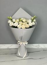 Букет цветов из:  Розы и Лизиантусы в Осе